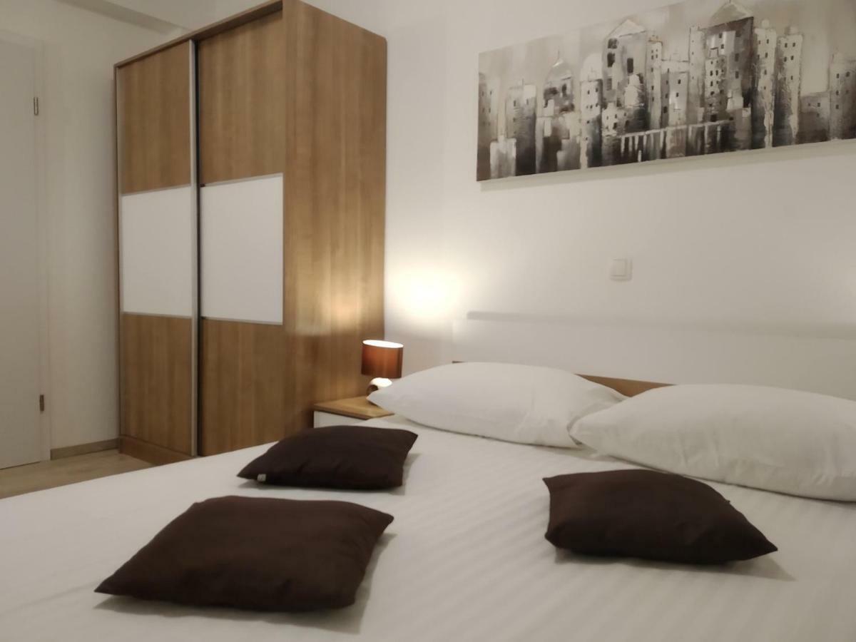 Apartments Agava Nin Bagian luar foto