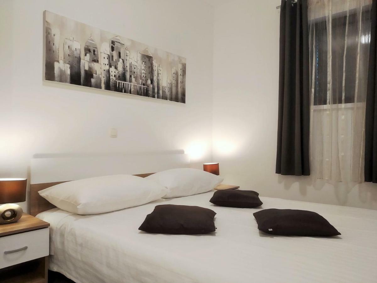 Apartments Agava Nin Bagian luar foto