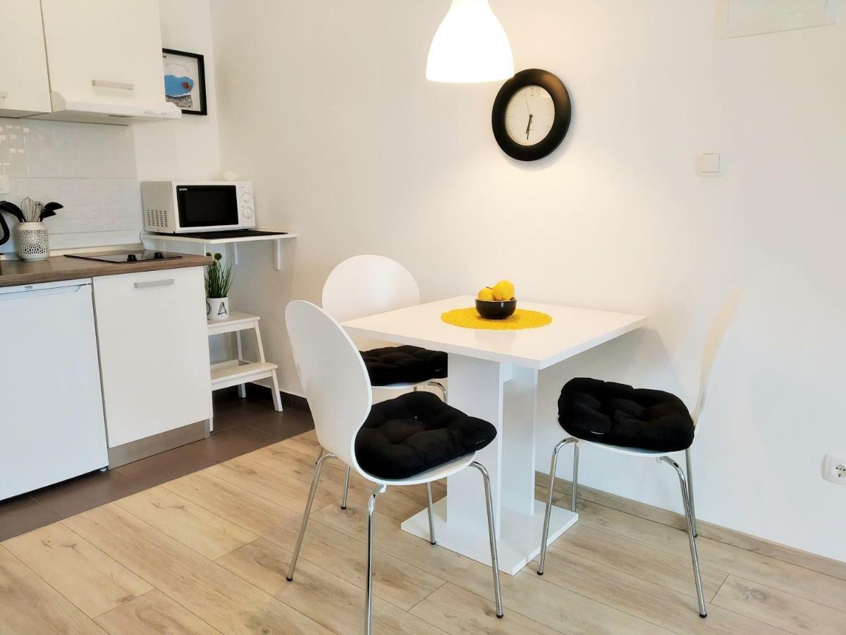 Apartments Agava Nin Bagian luar foto